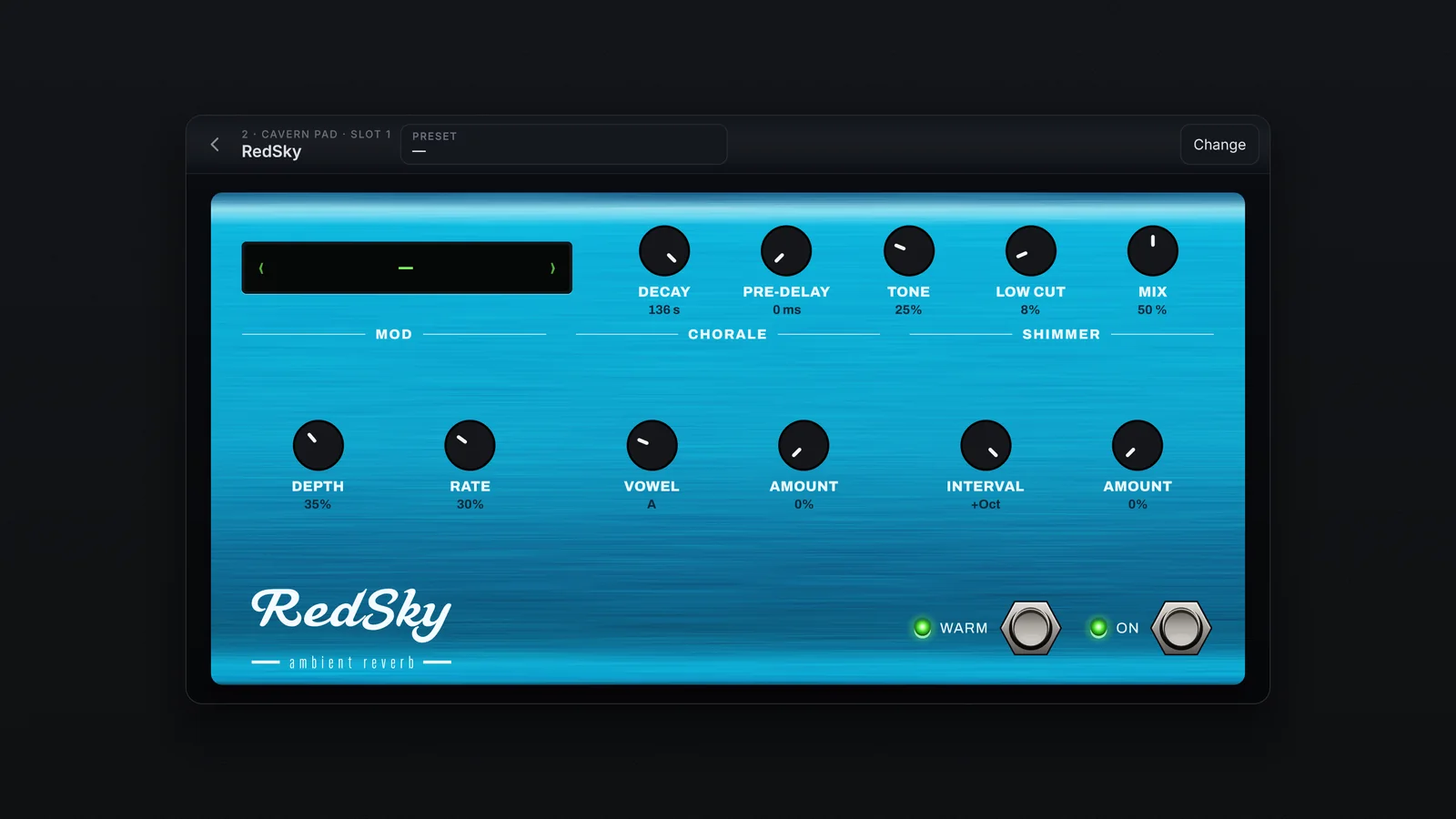 A página do RedSky: um pedal azul com o mostrador do preset, a fileira DECAY, PRE-DELAY, TONE, LOW CUT e MIX, os grupos MOD, CHORALE e SHIMMER e os footswitches WARM e ON.